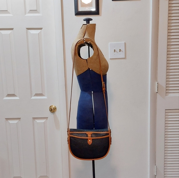 Dooney & Bourke Black and Tan Crossbody Bag - Picture 2 of 13